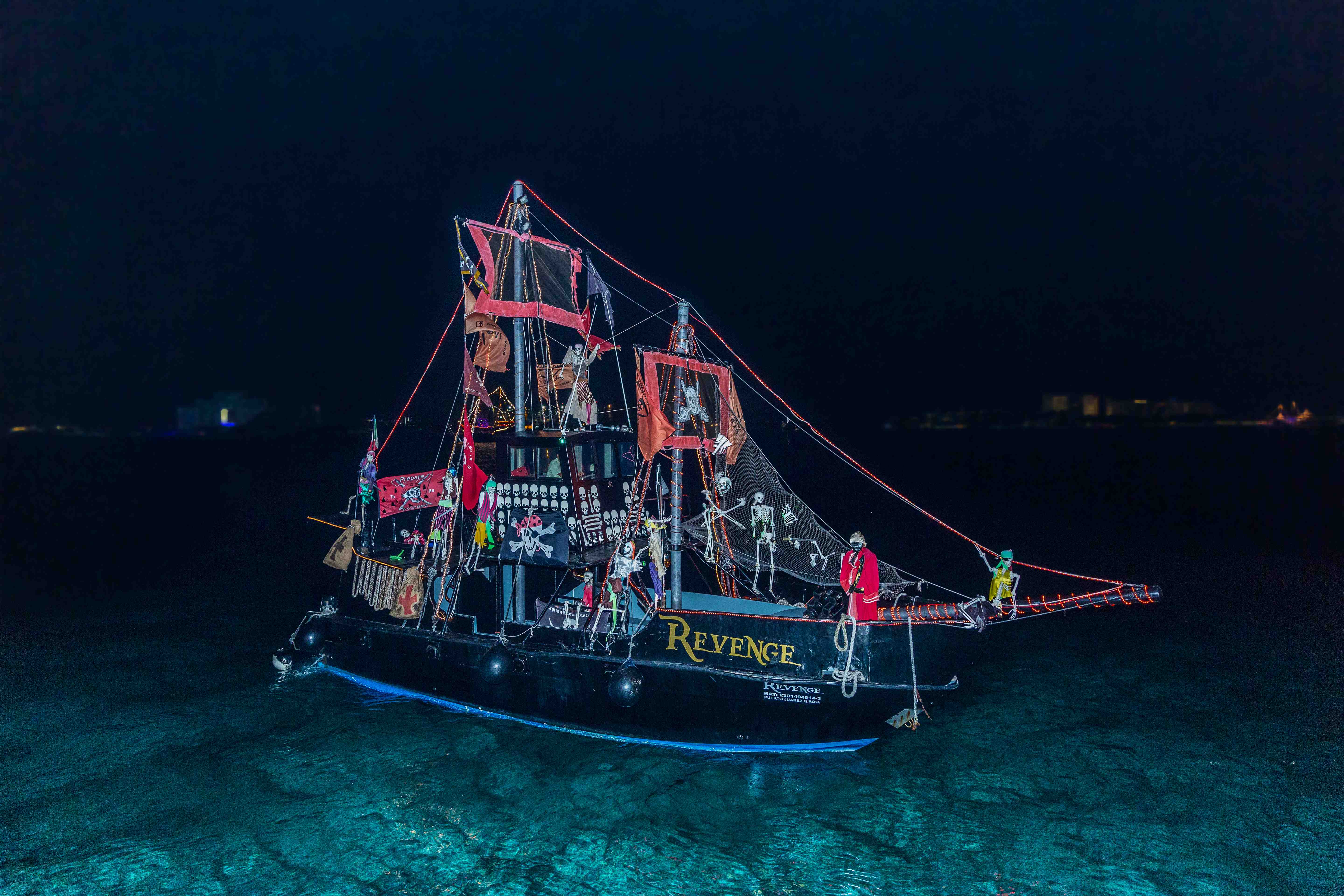 The Black Pearl Pirate Ship - Blog - Pirate Show Cancun